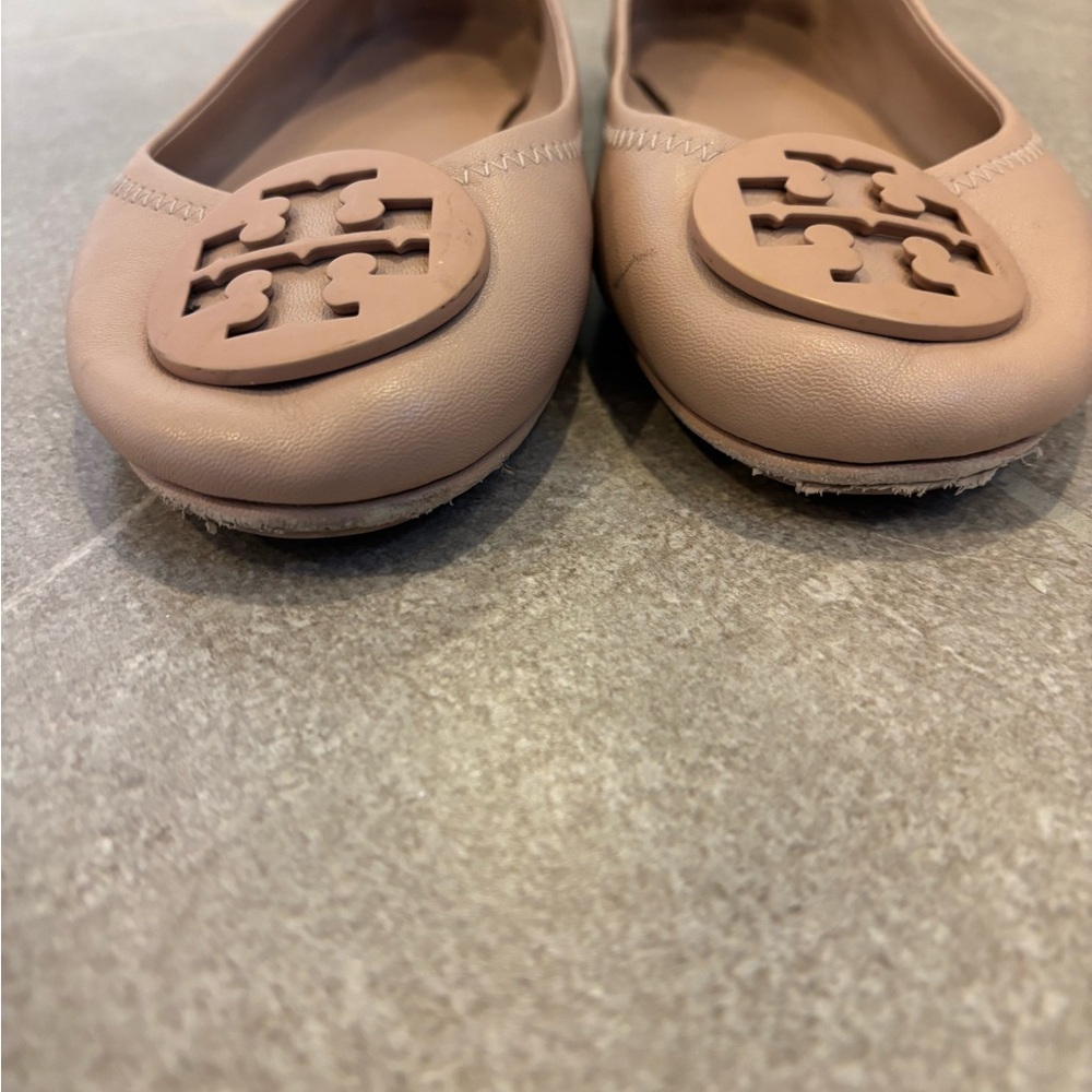 Tory Burch Minnie ballet flats in sand - Picture 4 of 5